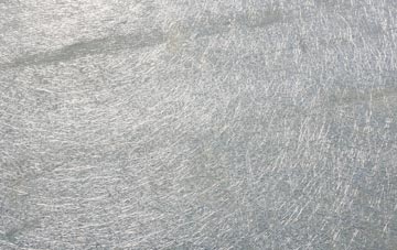 Pootings laminate fibreglass or shingles?
